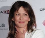 Le moment très gênant de Sophie Marceau lors de la remise de la Palme d'Or à  Rosetta , à Cannes, en 1999.