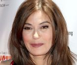 Teri Hatcher a organisé une soirée de charité pour les enfants à Santa Monica le 1 mai 2011.