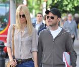 Claudia Schiffer et Matthew Vaughn, à Londres, le 3 mai 2011.<br />