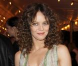 Vanessa Paradis lors du dîner en l'honneur de Karl Lagerfeld, à Antibes, le 8 mai 2011