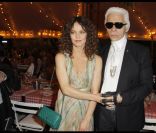 Vanessa Paradis et Karl Lagerfeld lors du dîner en l'honneur de Karl Lagerfeld, à Antibes, le 8 mai 2011