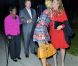 Paris Hilton et Nicky Hilton arrivent au restaurant BOA  Steakhouse à West Hollywood pour  dîner en famille à l'occasion de la  fête des mères, dimanche 8 mai.