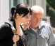 Selma Blair et son compagnon Jason Bleick dans les rues de Los Angeles le 10 mai 2011. Très complices, ils vivent cette grossesse tous les deux.