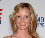 Anne Heche à la soirée RAce to Erase MS à los Angeles, le 2 mai 2008