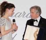 Astrid Bergès-Frisbey lors de la remise des prix du Trophée Chopard par le grand Robert de Niro, à Cannes, le 15 mai 2011.