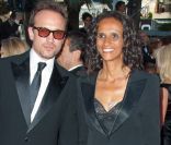 Vincent Perez et Karine Silla lors de la projection de The Artist, le 15 mai 2011.