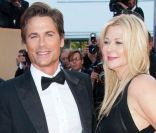 Rob Lowe et sa femme Sheryl Berkoff lors de la montée des marches de <em>The Tree of Life</em>, dans le cadre du 64e Festival de Cannes, le 16 mai 2011.