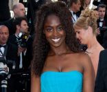 Aïssa Maïga lors de la montée des marches de  The Tree of Life , dans le cadre du 64e Festival de Cannes, le 16 mai 2011.