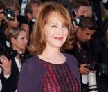 Nathalie Baye lors de la montée des marches de <em>The Tree of Life</em>, dans le cadre du 64e Festival de Cannes, le 16 mai 2011.