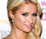 Paris Hilton assiste à la projection, en avant-première, de son docu-réalité<em> The World according to Paris</em>, à l\'hôtel Roosevelt, à Los Angeles, mardi 16 mai.