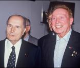 François Mitterrand et Charles Trenet, à Paris, le 20 mai 1993.