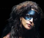 Monica Bellucci dans  Dobermann , sorti en 1997.