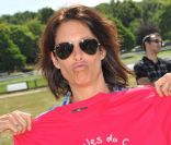 Astrid Veillon participe aux Boucles du Coeur, le 22 mai 2011, à l'Hippodrome de Longchamp. L'événement était organisé au profit de SOS Villages d'Enfants.