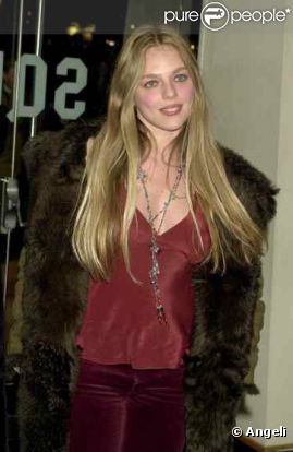 Suzanne Mizzi s'est éteinte à l'âge de 43 ans des suites d'un cancer des ovaires le 25 mai 2011 à Londres.