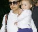 Nicole Richie et sa poupée Harlow. Los Angeles, 11 octobre 2009 