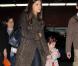  Katie Holmes ne quitte pas sa petite Suri, 5 ans. New York, 16 mars 2011 