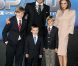 Victoria Beckham avec les hommes de sa vie : David Beckham et leurs 3 fils, Brooklin, 12 ans, Romeo, 8 ans, et  Cruz, 6 ans. Los Angeles, 19 décembre 2010 