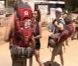Toutes les équipes sont regroupées dans un village sans voiture dans Pékin Express 6 la route des grands fauves, le mercredi 1 juin 2011 sur M6.