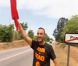 Le drapeau rouge de Karim dans Pékin Express 6 la route des grands fauves le mercredi 1 mai 2011 sur M6.