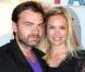 Clovis Cornillac et Lilou Fogli à l'occasion de l'avant-première de  Monsieur Papa , à Paris, le 31 mai 2011.