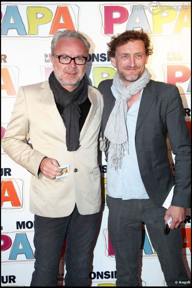 Olivier Baroux et Jean-Paul Rouve à l'occasion de l'avant-première de  Monsieur Papa , à Paris, le 31 mai 2011.