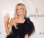 De passage à Cannes, Adriana Karembeu a assisté au dîner de Grisogono, le 18 mai.  