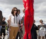 Le prince Frederik et la princesse Mary de Danemark inauguraient le 2 juin 2011 la seconde édition de l'exposition Sculpture en bord de mer, à Aarhus.  