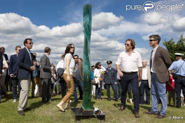 Le prince Frederik et la princesse Mary de Danemark inauguraient le 2 juin 2011 la seconde édition de l'exposition Sculpture en bord de mer, à Aarhus. Un parcours littoral artistique qui a rappelé à la princesse leur premier rendez-vous galant...