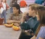 Découvrez un extrait d'un épisode de Sauvés par le gong intitulé Souvenirs Souvenirs...