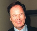 Dennis Haskins, le proviseur de Bayside, a bien changé depuis l'époque de Sauvés par le gong !