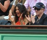 Salma Hayek, une grande fan de tennis à Roland-Garros, le 3 juin 2011