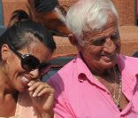 Barbara et Jean-Paul Belmondo lors de la finale du tournoi de Roland-Garros, le 5 juin 2011.