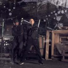 Images extraites du clip <em>Fast Lane</em> de Bad Meets Evil, duo formé par Royce Da 5'9" et Eminem, juin 2011.
