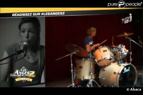 Anne-Laure Sibon sur le plateau des Anges de la télé réalité, le 9 juin 2011