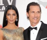 Camila Alves et Matthew McConaughey à l\'occasion du Lifetime Achievement Award en hommage à Morgan Freeman, dans le cadre du 39e AFI, aux studios de Sony Pictures, à Los Angeles, le 9 juin 2011.