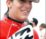 Le surfeur Andy Irons en septembre 2006. 