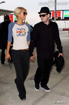 Paris Hilton et Benji Madden à leur arrivée à JFK