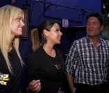 Caroline et Daniela découvrent les studios télé dans Les Anges de la télé-réalité : Miami Dreams diffusée le mercredi 15 juin 2011