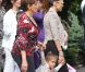 Jennifer Lopez entourée de ses enfants s'est amusée comme une folle au Parc Monceau à Paris le 16 juin 2011 