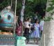 Jennifer Lopez et ses jumeaux Emme et Max au Parc Monceau à Paris le 16 juin 2011