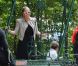 Jennifer Lopez et ses jumeaux Emme et Max au Parc Monceau à Paris le 16 juin 2011