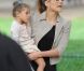 Jennifer Lopez et ses jumeaux Emme et Max au Parc Monceau à Paris le 16 juin 2011