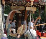 Jennifer Lopez et ses jumeaux Emme et Max au Parc Monceau à Paris le 16 juin 2011