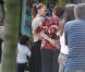 Jennifer Lopez et ses jumeaux Emme et Max au Parc Monceau à Paris le 16 juin 2011