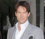 Stephen Moyer à l'occasion de la présentation de la quatrième saison de la série  True Blood , à l'ArcLight Theatre Cinerama Dome d'Hollywood, à Los Angeles.