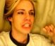 Chris Crocker, en septembre 2007, défend Britney Spears après sa prestation catastrophique aux MTV Vidéo Music Awards... "Leave Britney alone !!!!!!" 