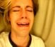 Chris Crocker, en septembre 2007, défend Britney Spears après sa prestation catastrophique aux MTV Vidéo Music Awards... "Leave Britney alone !!!!!!" 