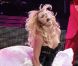 Britney Spears sur scène à Los Angeles, pour le Femme Fatale Tour, le 20 juin 2011.