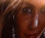 Teaser du spot Glam Shine avec Jennifer Lopez et Laetitia Casta, L'Oréal Paris, juin 2011.