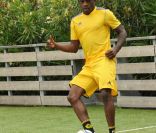Rio Mavuba lors d'un match de charité organisé dans le cadre des 24h à Makala, en juin 2011.  
